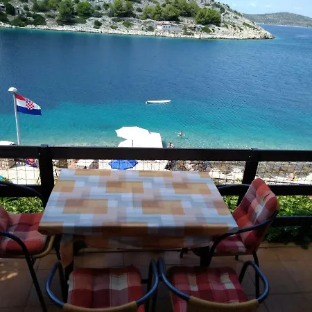 Otok Apartment Zirje